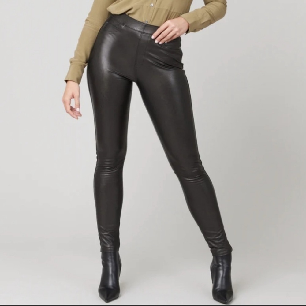 Spanx Leather Like Ankle Pant Black EUC